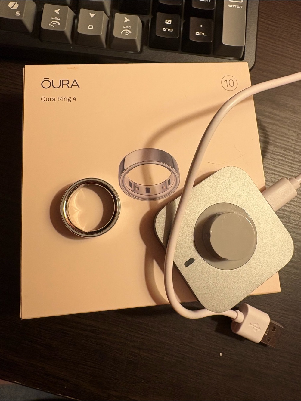 Oura Ring 4 - Silver Metal Finish